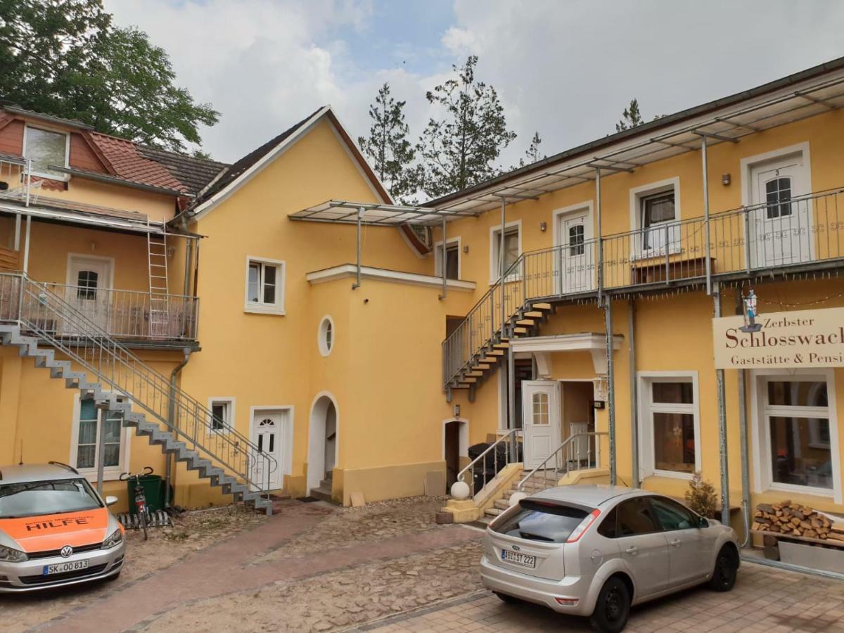 Pension Schlosswache-Zerbst Esterno foto